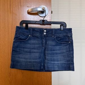 Jean mini skirt